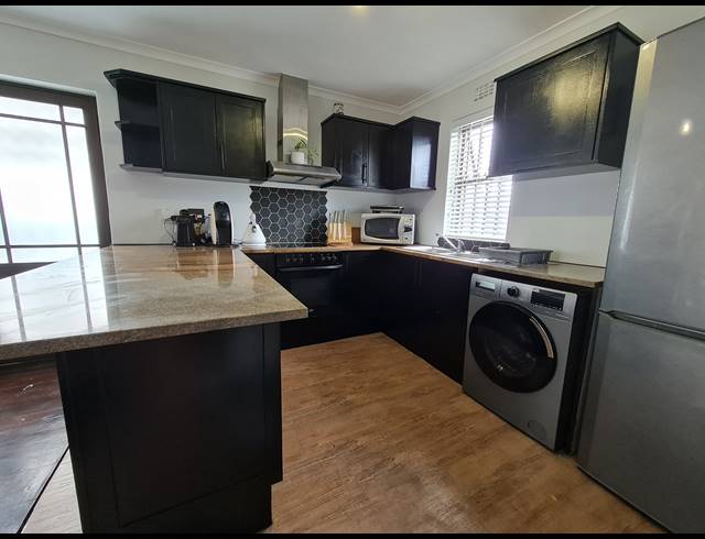 2 BEDROOM TOWNHOUSE FOR SALE IN WEST BEACH